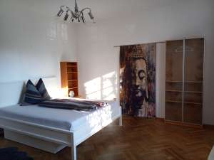 Student room in villa at Old Town