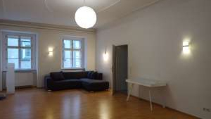 Zentrales Wohnen in der Altstadt von Stein, 2 Zimmer, 70 m2 , modern möbliert