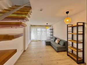 Krems: Traumhafte zentrale Studenten Duplex Wohnung, 2erWG-geeignet mit Stellplatz nahe Steiner Tor