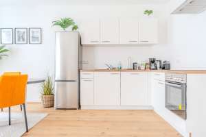 NEW CONSTRUCTION STUDENT APARTMENT