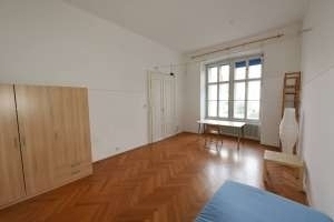 Krems center, bright furnished apartments, large rooms, kitchen fully furnished, rooms fully furnished, proximity FH and university campus, green location, www.krems-zentrum.at