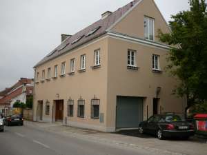 Great apartment within walking distance of 3 min to the Danube University